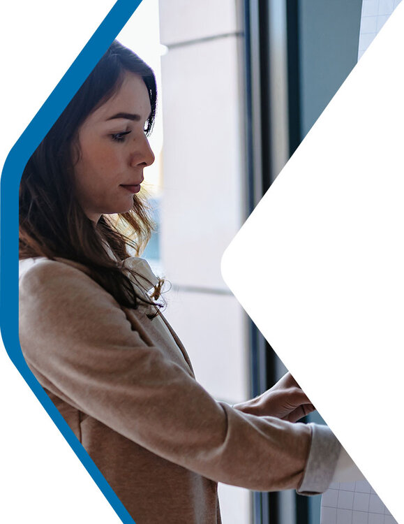 Beraterin Laura Beutel widmet sich dem Projektmanagement | Kraus & Partner - Transformation Experts